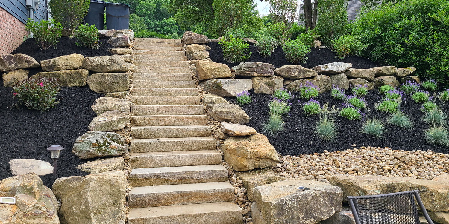 McGinn Hardscaping - Dry Stack Kodah Wall